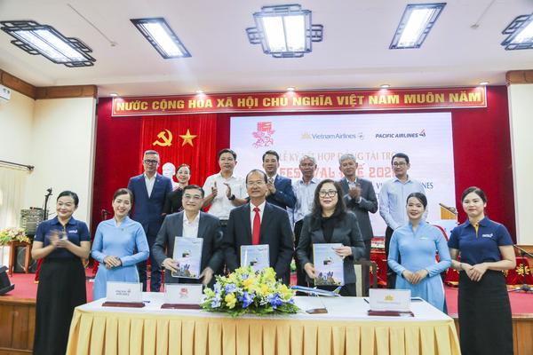 Vietnam Airlines và Pacific Airlines là “Nhà vận chuyển chính thức” của Festival Huế 2026