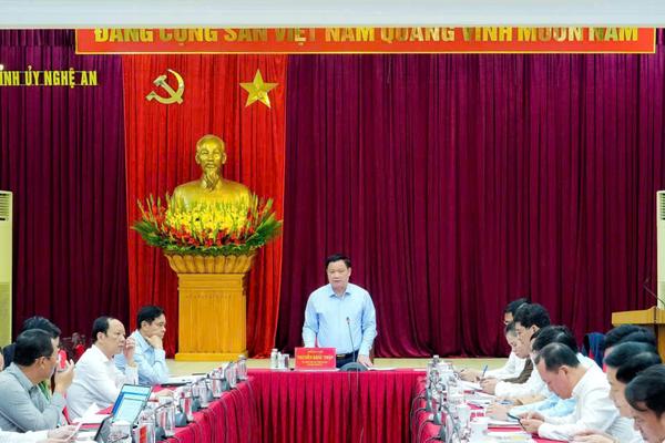 Nghệ An ra “lệnh” xử lý trách nhiệm, tăng tốc cải cách hành chính