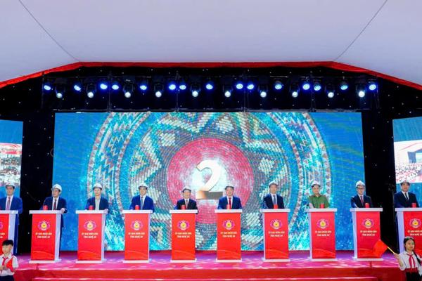 Đồng loạt khởi công 11 trường nội trú liên cấp ở Nghệ An