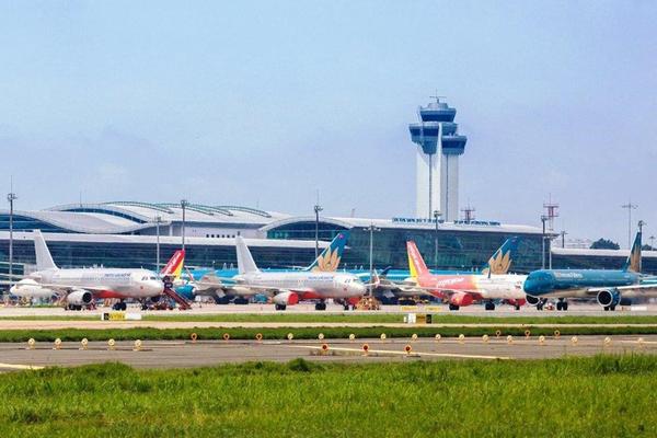 Áp lực nhiên liệu bủa vây, hàng không Việt thu hẹp khai thác