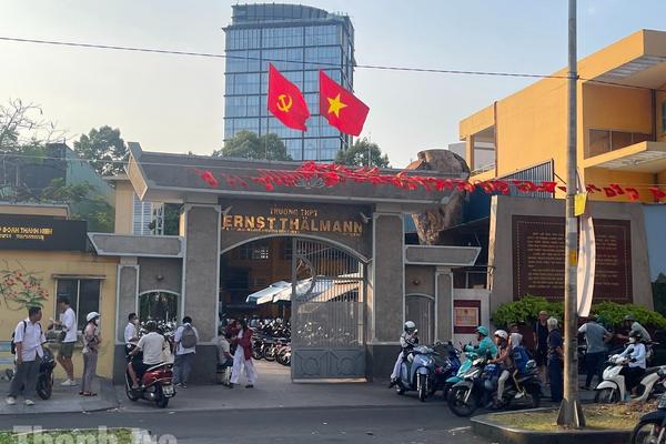 Hơn 51.000 học sinh TPHCM không có suất vào lớp 10 công lập: Còn nhiều “hướng đi”