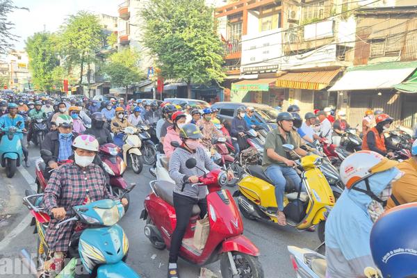 TPHCM: Triển khai nhiều giải pháp giảm ùn tắc và tai nạn giao thông