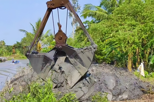 Cà Mau: Xã U Minh quyết liệt xử lý khai thác đất trái phép tại lòng sông, kênh, rạch