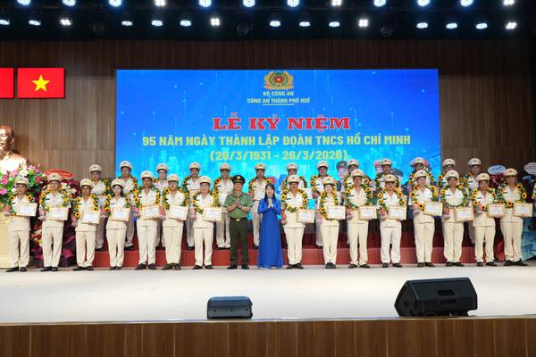 Công an TP Huế tuyên dương tập thể, cá nhân tiêu biểu trong công tác Đoàn giai đoạn 2020–2025