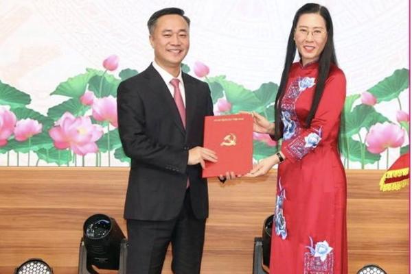 Khánh Hòa kiện toàn nhân sự cấp cao: Ông Nguyễn Việt Hùng giữ chức Phó Bí thư Tỉnh ủy