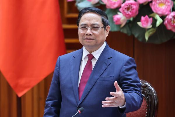 Thủ tướng: Nghiên cứu xây dựng kho dự trữ xăng dầu ở Quảng Ngãi, TPHCM