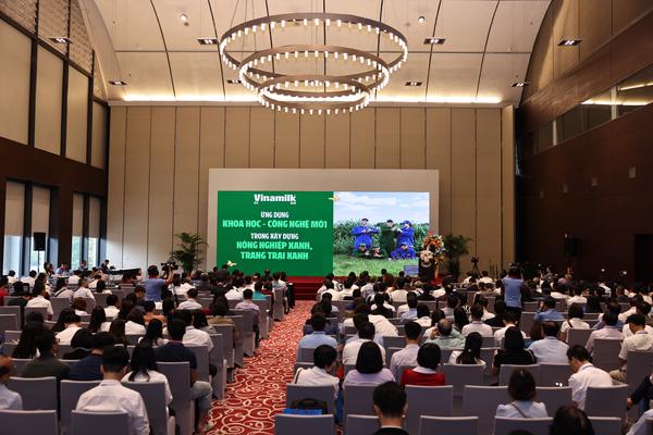 Vinamilk khẳng định vai trò tiên phong chuyển đổi xanh trong nông nghiệp tại hội nghị khoa học quốc gia