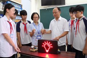 Gắn kiểm tra với khen thưởng, Bắc Ninh hướng tới “xã hội học tập”