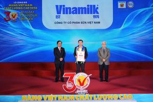 Vinamilk và dấu ấn 30 năm liền được người tiêu dùng bình chọn Hàng Việt Nam Chất Lượng Cao