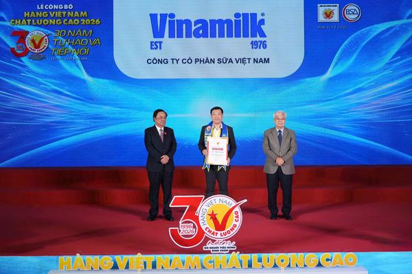 Vinamilk và dấu ấn 30 năm liền được người tiêu dùng bình chọn Hàng Việt Nam Chất Lượng Cao