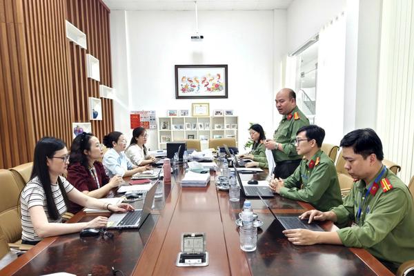 Thanh tra Công an Ninh Bình: Hoàn thành thanh tra một số cơ sở có người nước ngoài lưu trú, làm việc