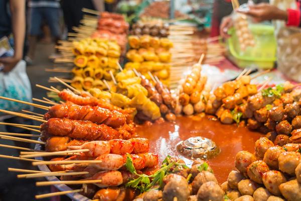 TPHCM yêu cầu tăng cường kiểm tra liên ngành trong kinh doanh thức ăn đường phố