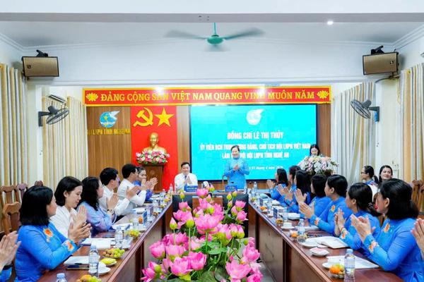 Phụ nữ Nghệ An: Tạo đà bứt phá từ chuyển đổi số và sinh kế bền vững