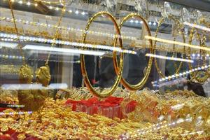 Giá vàng hôm nay 7/4: Thế giới tăng nhẹ, trong nước đi lùi