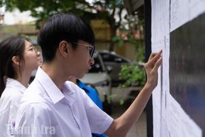 Bài 2: Thí sinh nên đặt nguyện vọng thế nào để chắc "vé"?