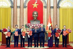 Tổng Bí thư, Chủ tịch nước Tô Lâm trao quyết định bổ nhiệm các thành viên Chính phủ