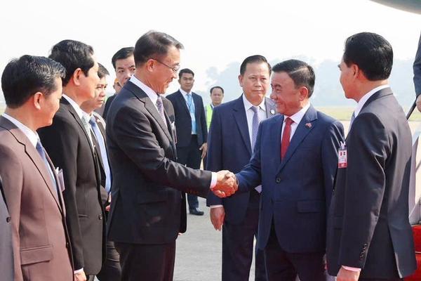 Việt Nam nhất quán ưu tiên hàng đầu quan hệ hữu nghị đặc biệt Việt Nam - Lào