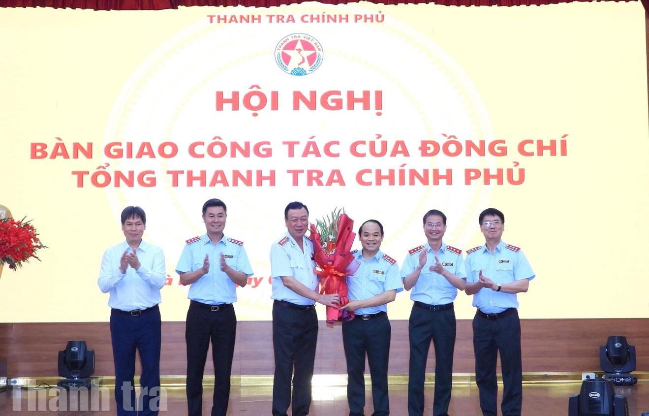 Tân Tổng Thanh tra Chính phủ Nguyễn Quốc Đoàn chính thức nhận bàn giao nhiệm vụ