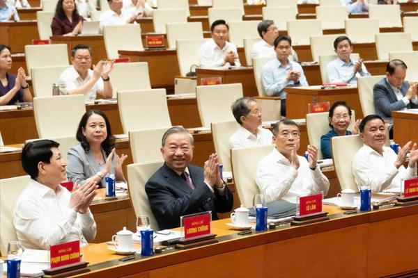 “Chống tham nhũng nhưng không bó cứng đến mức cán bộ không dám làm”