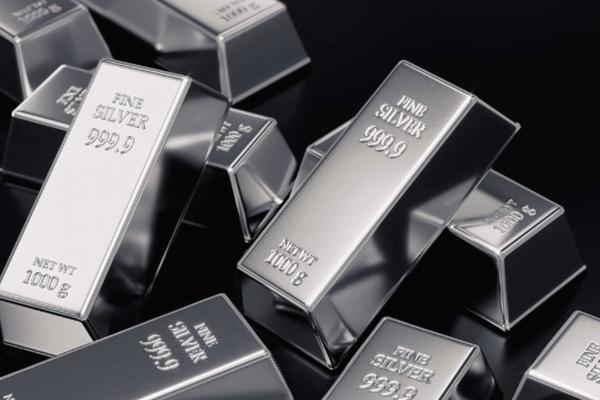 Giá bạc hôm nay vượt 80 triệu đồng/kg