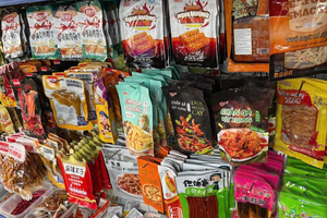 Thanh Hoá: Kiểm tra, tạm giữ gần 1.000 thực phẩm có dấu hiệu nhập lậu