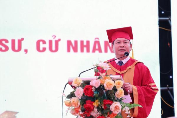 PGS.TS Đinh Văn Châu: Tự hào thế hệ tân khoa “vượt bão”