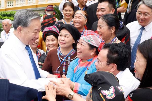 Tổng Bí thư, Chủ tịch nước: Già làng, trưởng bản góp phần củng cố khối đại đoàn kết toàn dân tộc