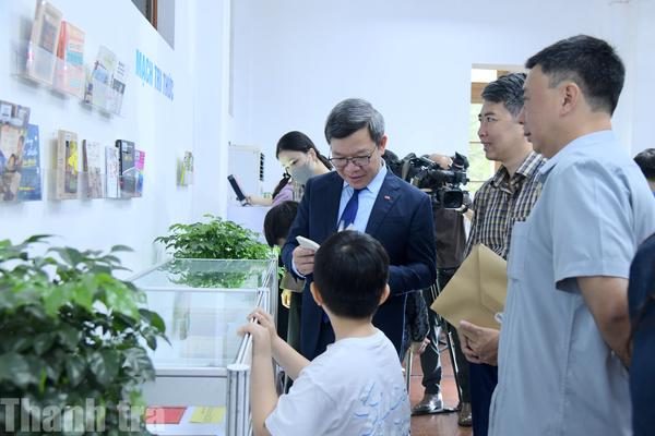 Thay đổi phương thức đọc và tiếp cận tri thức trong kỷ nguyên số