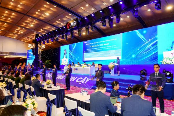 MB bứt tốc chiến lược: Khát vọng Top 1 khách hàng và giao dịch