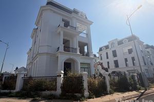 Vụ “Biệt thự triệu đô ngủ quên”: Hai lần điều chỉnh lớn và những dấu hỏi pháp lý