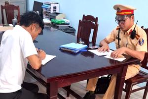 Công an Thanh Hoá: Phạt tiền và trừ 4 điểm giấy phép lái xe tài xế đi ngược chiều trên Quốc lộ 1A