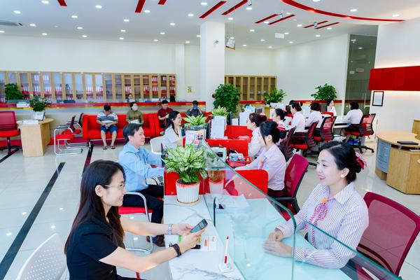 HDBank đẩy mạnh tài trợ theo chuỗi: Tín chấp lên đến 5 tỷ và tỷ lệ tài trợ đến 100%, khơi thông dòng vốn hệ sinh thái và chuỗi giá trị