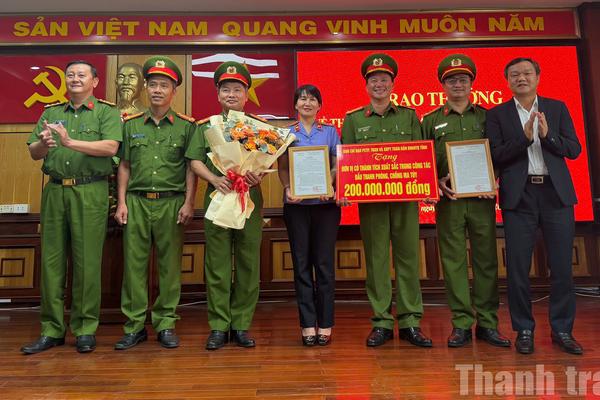 Đắk Lắk khen thưởng các tập thể lập chiến công trong vụ thu giữ gần 20kg ma túy