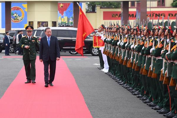 Tổng Bí thư, Chủ tịch nước Tô Lâm thăm, làm việc tại Quân khu 5