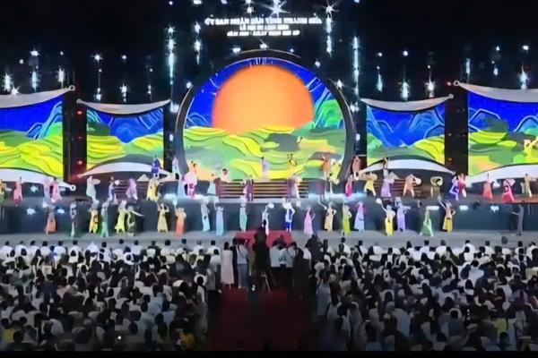 Thanh Hóa: Sầm Sơn bừng sáng mùa du lịch mới