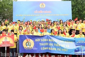 1.000 công nhân lao động diễu hành kỷ niệm 140 năm Ngày Quốc tế Lao động 1/5