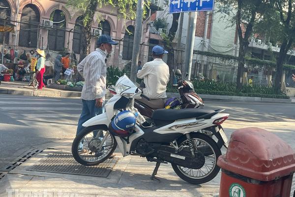 Lao động tự do TPHCM mưu sinh trong ngày Quốc tế Lao động