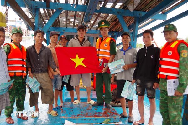 Đồng Tháp: Xử lý dứt điểm tàu cá "ba không", giao Thanh tra tỉnh tăng cường kiểm tra