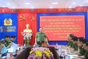 Thứ trưởng Bộ Công an kiểm tra công tác đặc xá tại Ninh Bình