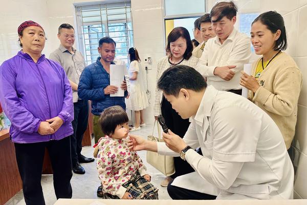 Hành trình đưa y tế dự phòng đến với đồng bào nơi địa đầu Tổ quốc