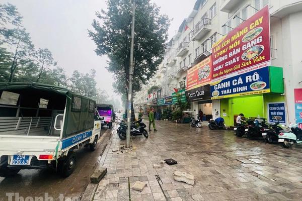 Hà Nội "chốt" tăng phí sử dụng tạm thời lòng đường, hè phố