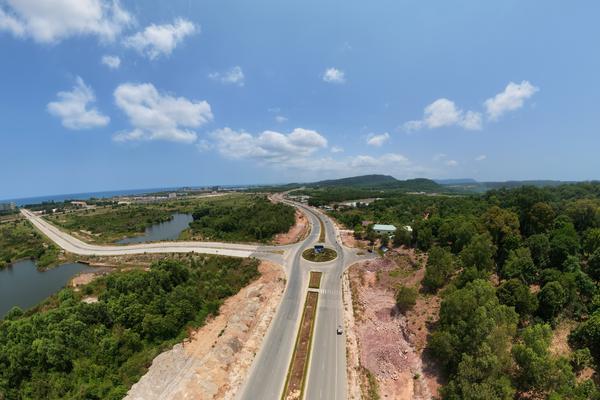Phú Quốc: Khắc phục nguy cơ tai nạn giao thông tại vòng xoay Đường Bào