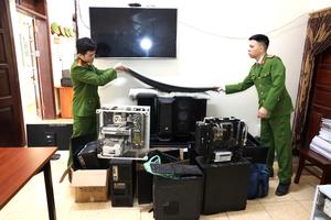 Vòng vây siết chặt, vì sao "vòi bạch tuộc" web lậu vẫn vươn dài?