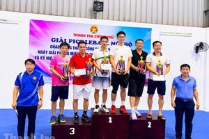 Từ khí thế thi đua đến nguồn năng lượng tích cực trên sân đấu