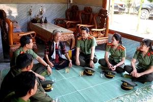 Phát huy vai trò già làng, trưởng bản trong giữ gìn an ninh vùng biên TP Huế