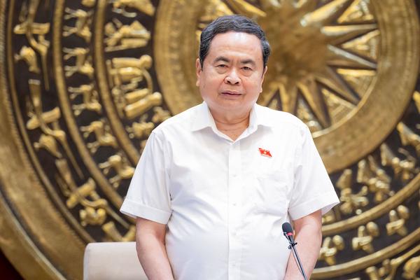 Chủ tịch Quốc hội: Không để “luật một đường, nghị định một nẻo, thông tư một kiểu”