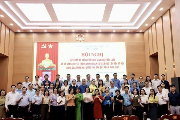 Phú Thọ mở lớp phòng, chống tham nhũng, lãng phí cho 10.000 người