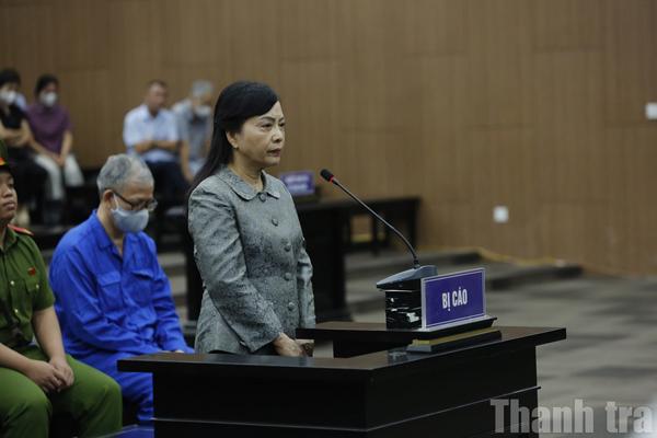 Cựu Bộ trưởng Bộ Y tế Nguyễn Thị Kim Tiến khai gì tại phiên toà?