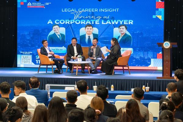 Đào tạo gắn với doanh nghiệp và công nghệ: Lợi thế cạnh tranh của sinh viên Luật Kinh tế HSU