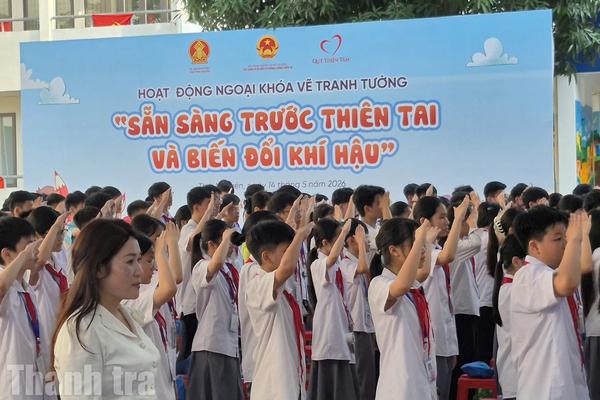 Kỹ năng phòng tránh dông lốc, mưa đá, sét, lốc xoáy